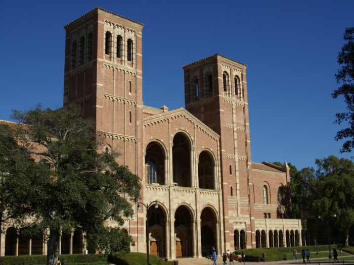 米国UCLAの建物